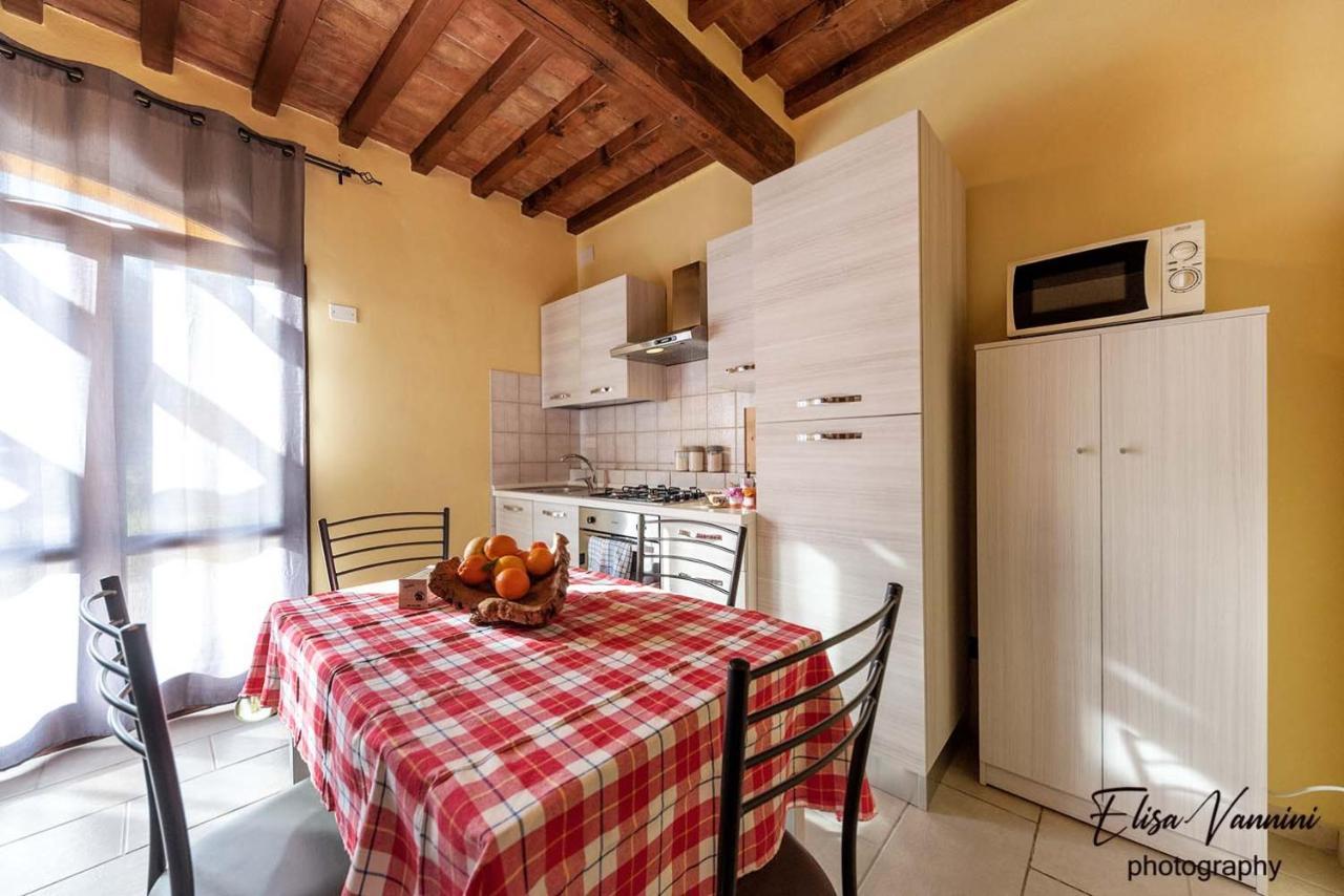 Appartamento Sole-Luna Colleoli Exterior photo