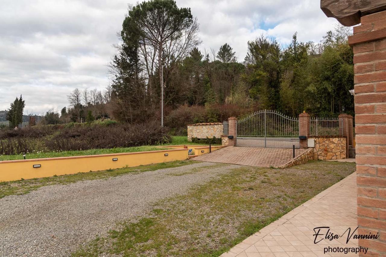 Appartamento Sole-Luna Colleoli Exterior photo