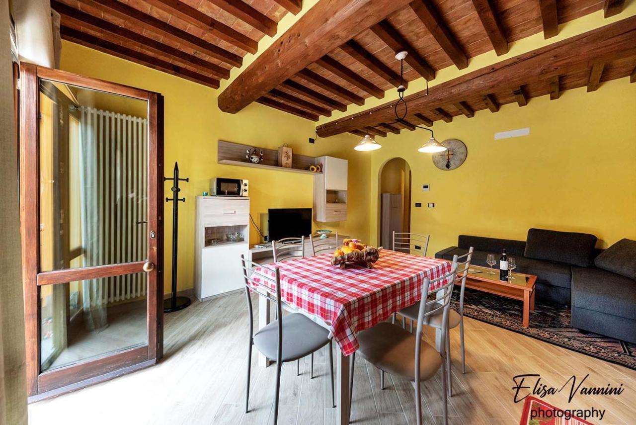 Appartamento Sole-Luna Colleoli Exterior photo